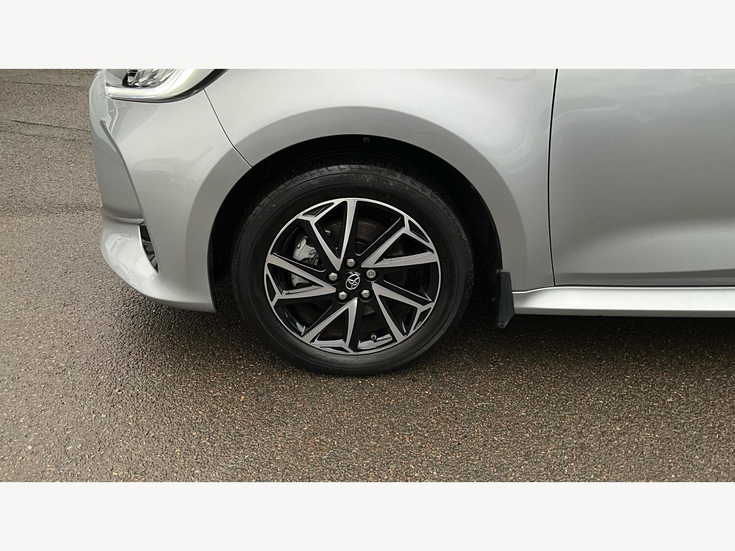 Used Toyota Yaris 2022 for sale - 76990167: Photo 22