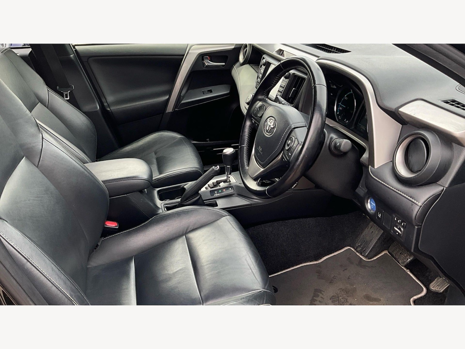 Used Toyota RAV4 2017 for sale - 78100256: Photo 13