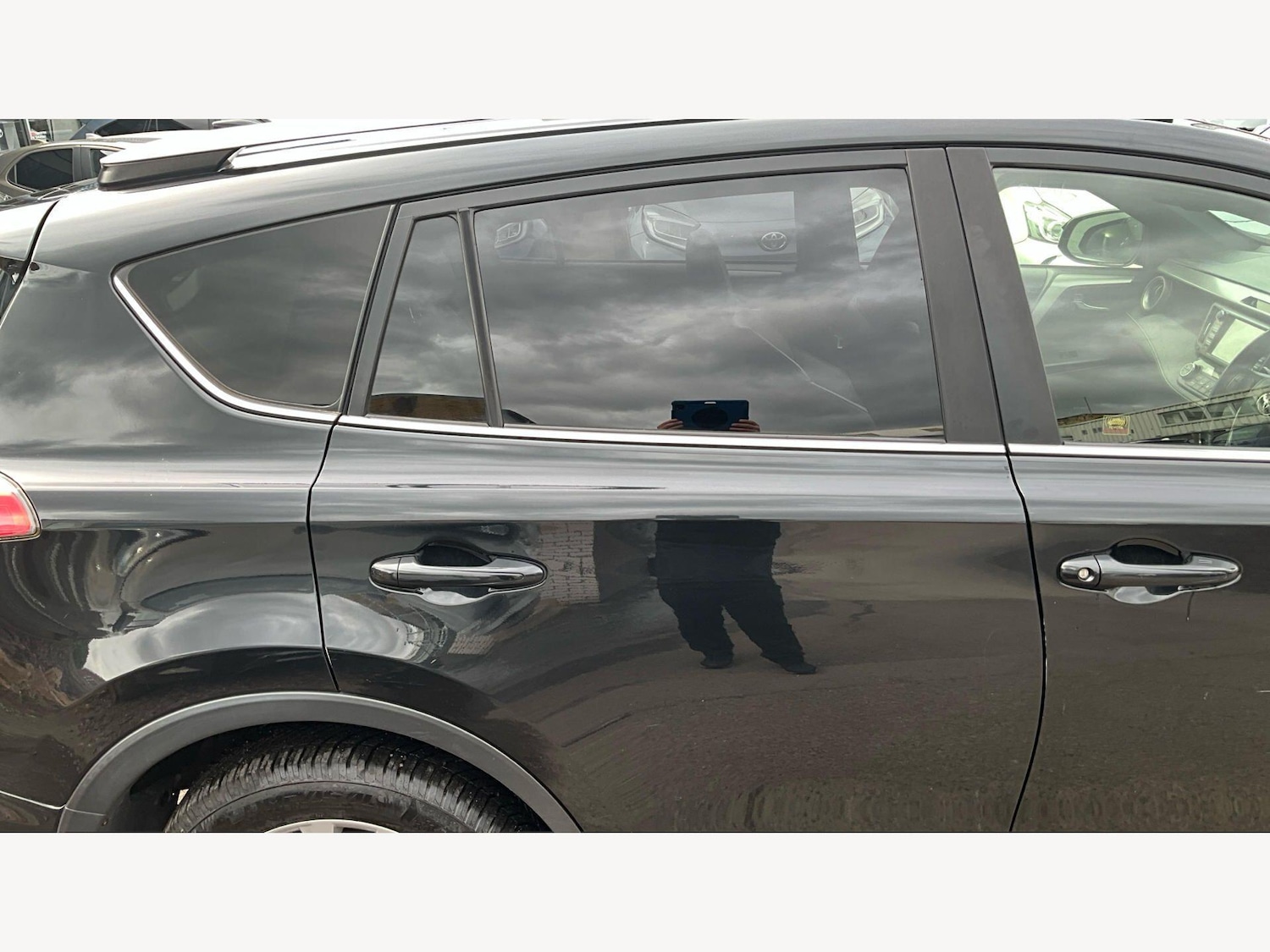 Used Toyota RAV4 2017 for sale - 78100256: Photo 36