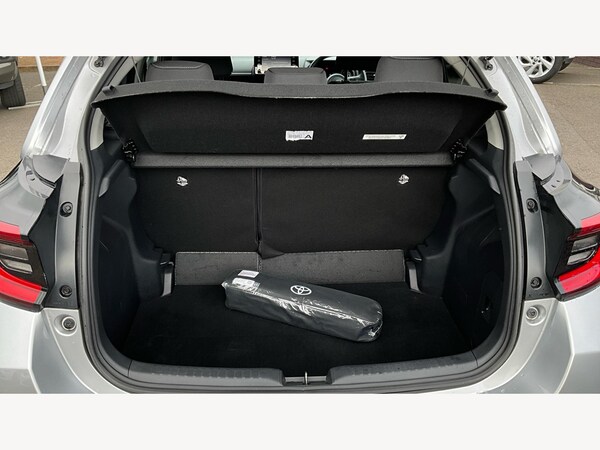 Used Toyota Yaris 2023 for sale - 76270236: Photo 23