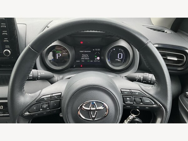 Used Toyota Yaris 2023 for sale - 76270236: Photo 39