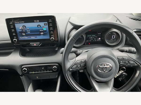 Used Toyota Yaris 2023 for sale - 76270236: Photo 7