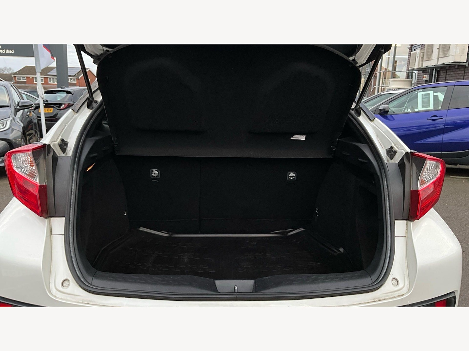 Used Toyota C-HR for sale - 77753282: Photo 16