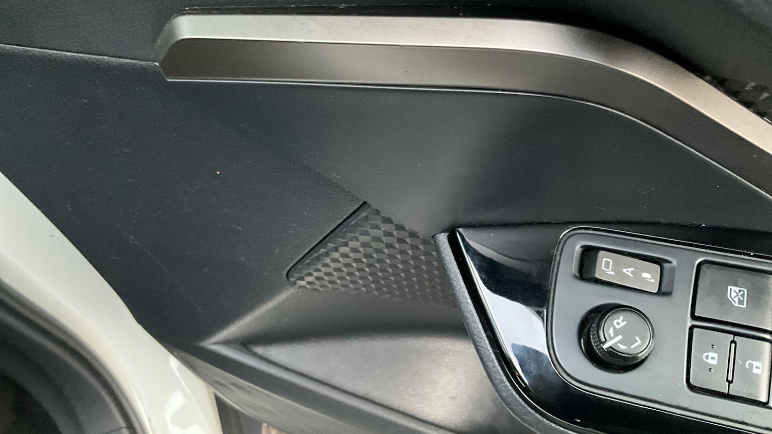 Used Toyota C-HR for sale - 77753282: Photo 34