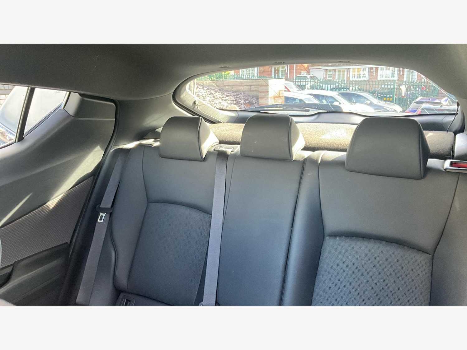 Used Toyota C-HR 2022 for sale - 76361154: Photo 25