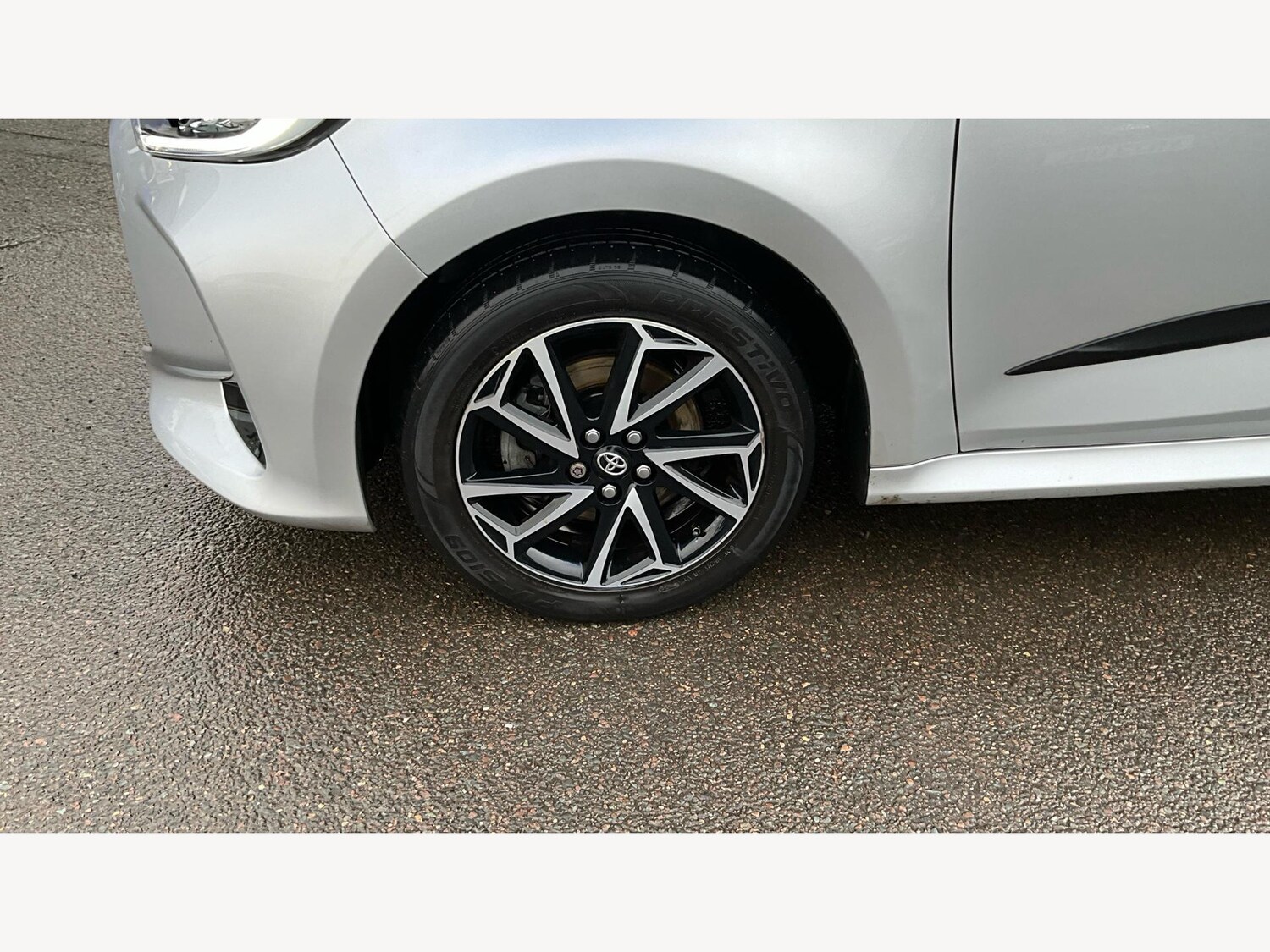 Used Toyota Yaris 2021 for sale - 77586038: Photo 22