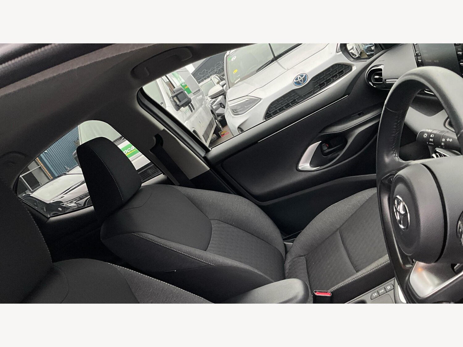 Used Toyota Yaris 2022 for sale - 77424664: Photo 24