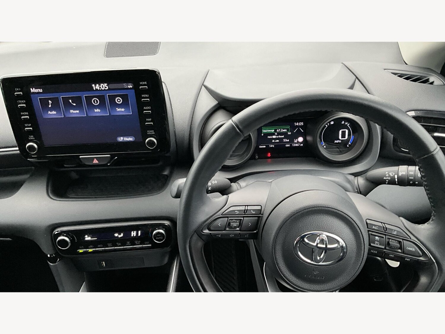 Used Toyota Yaris 2022 for sale - 77424664: Photo 8