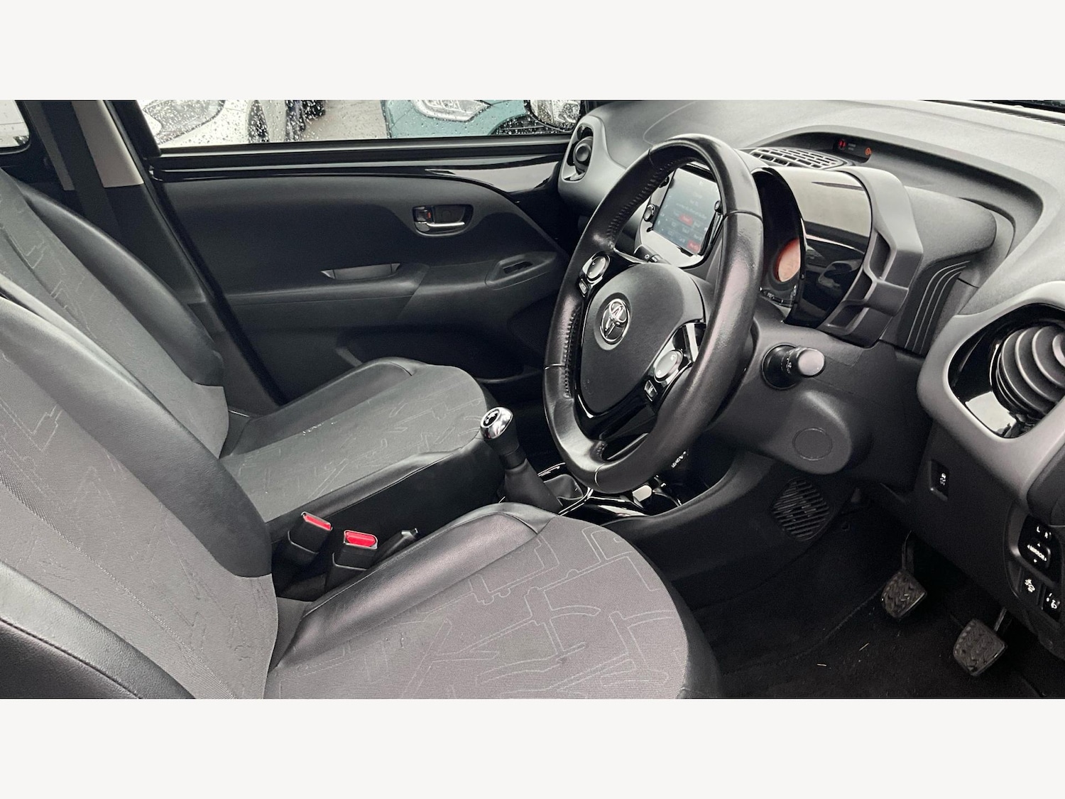 Used Toyota AYGO for sale - 76537645: Photo 13