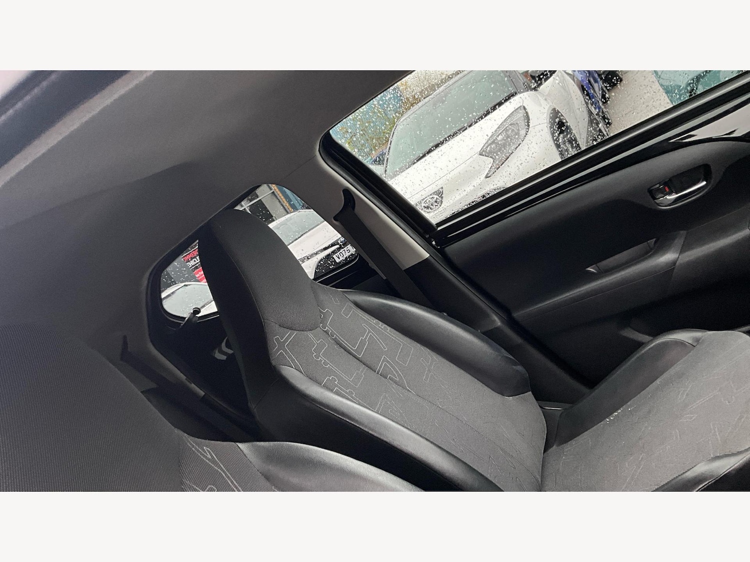 Used Toyota AYGO for sale - 76537645: Photo 24