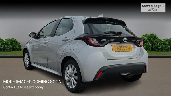 Used Toyota Yaris 2021 for sale - 76175592: Photo 2