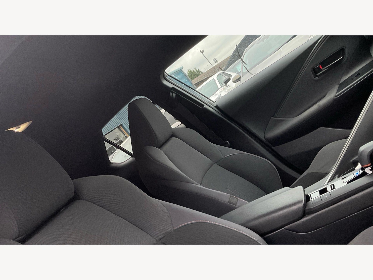 Used Toyota C-HR for sale - 78033909: Photo 24