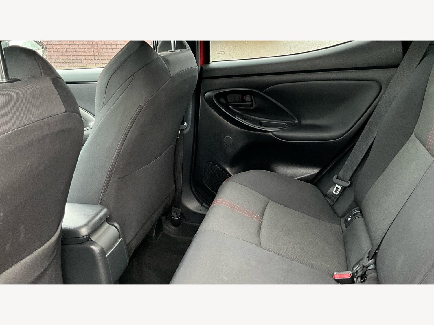 Used Toyota Yaris 2022 for sale - 76457946: Photo 15