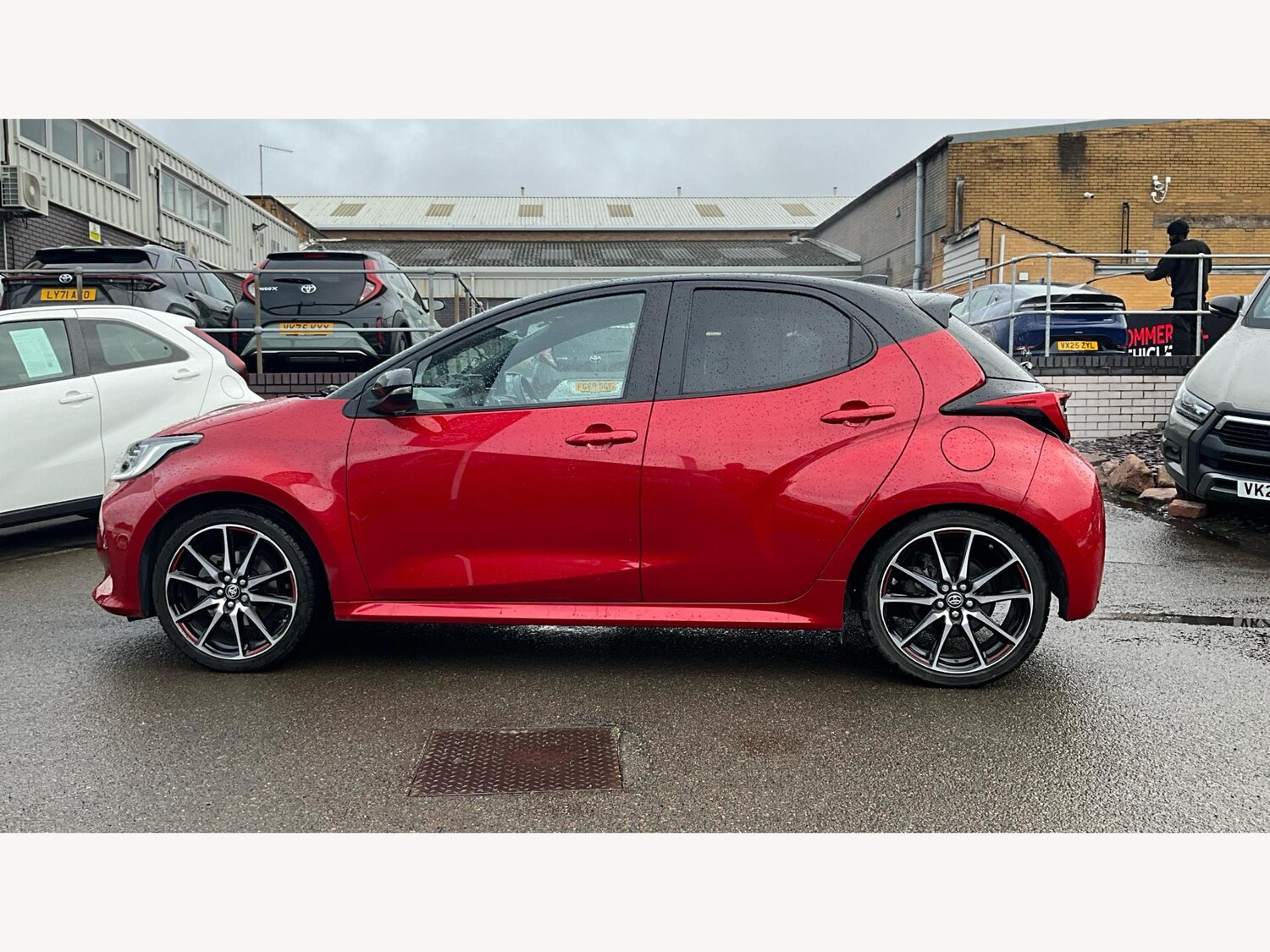 Used Toyota Yaris 2022 for sale - 76457946: Photo 19