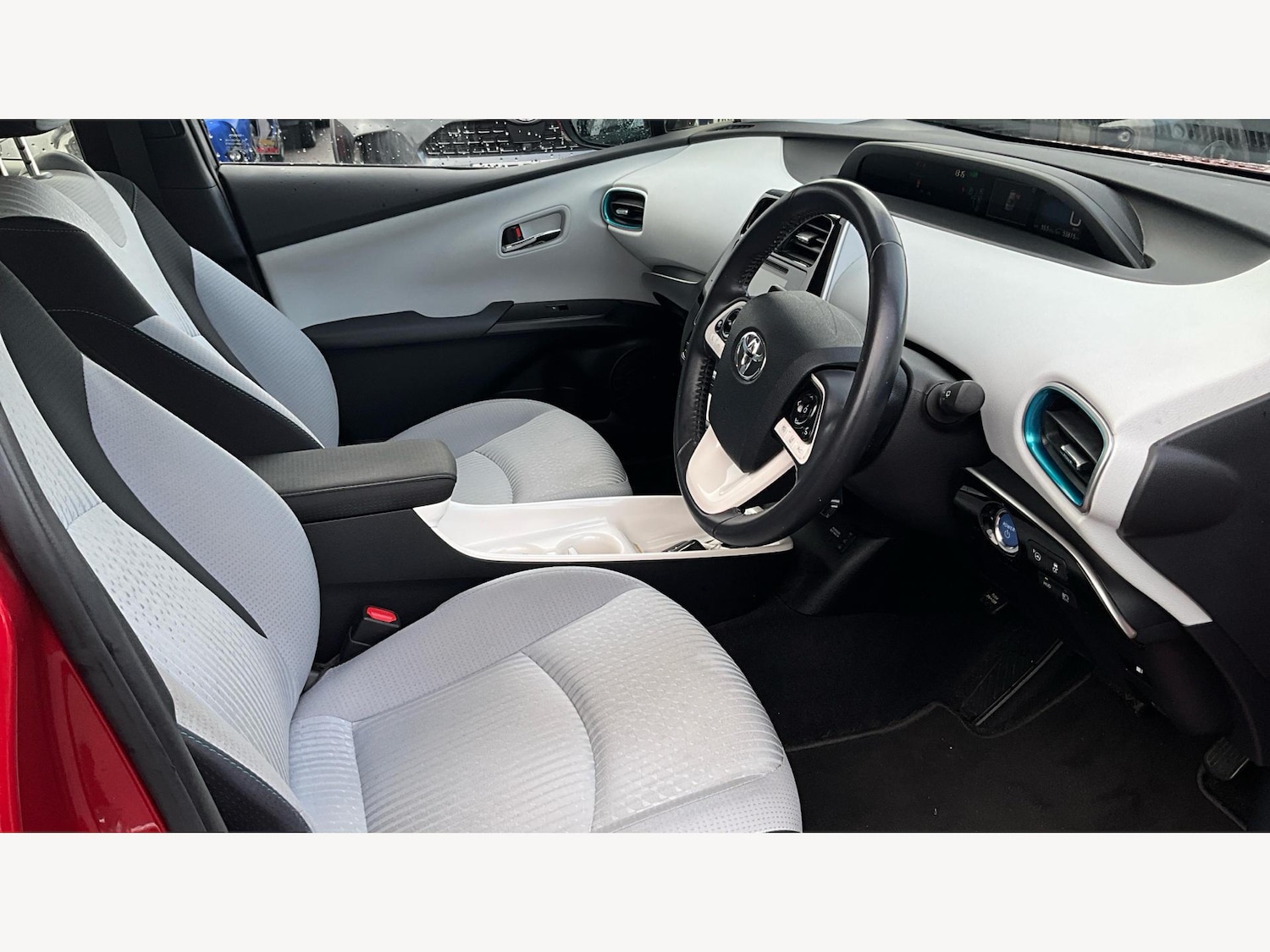 Used Toyota Prius 2016 for sale - 76499670: Photo 13