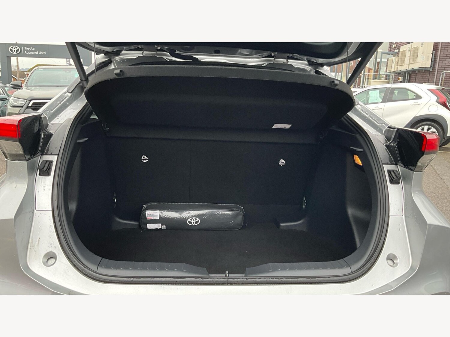 Used Toyota C-HR 2025 for sale - 76992593: Photo 16