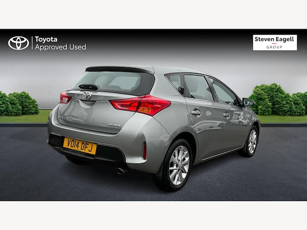 Used Toyota Auris 2014 for sale - 76326331: Photo 2