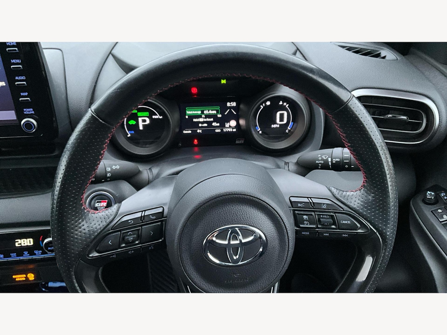 Used Toyota Yaris for sale - 77537902: Photo 11