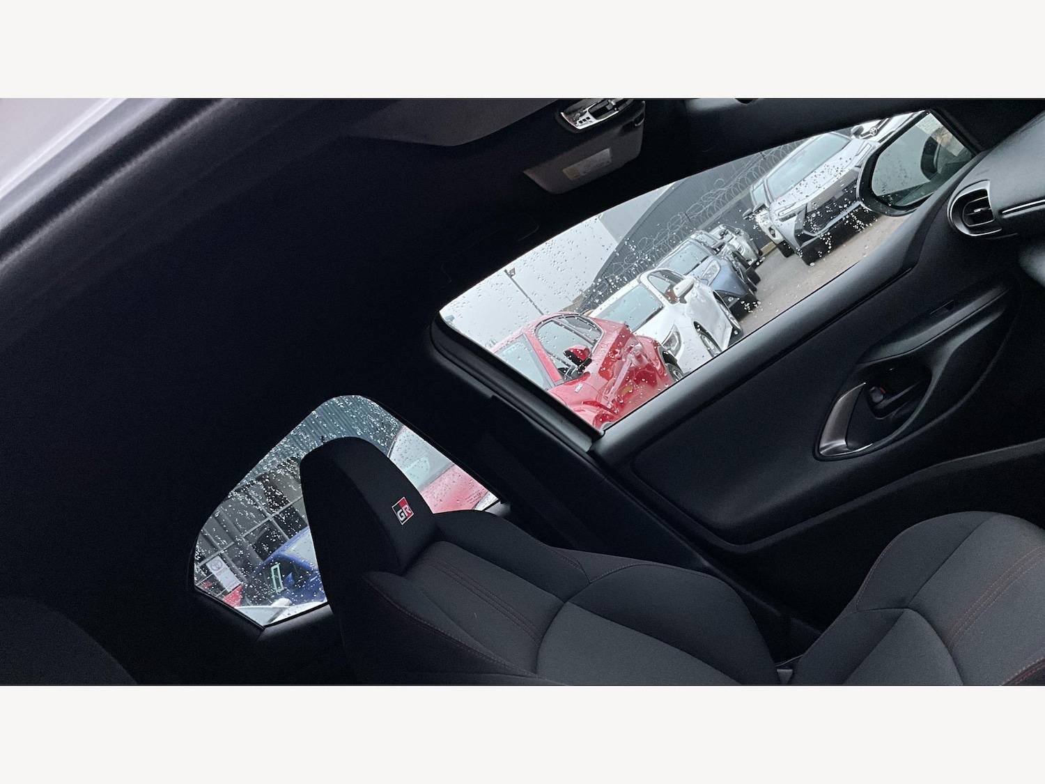 Used Toyota Yaris for sale - 77537902: Photo 24