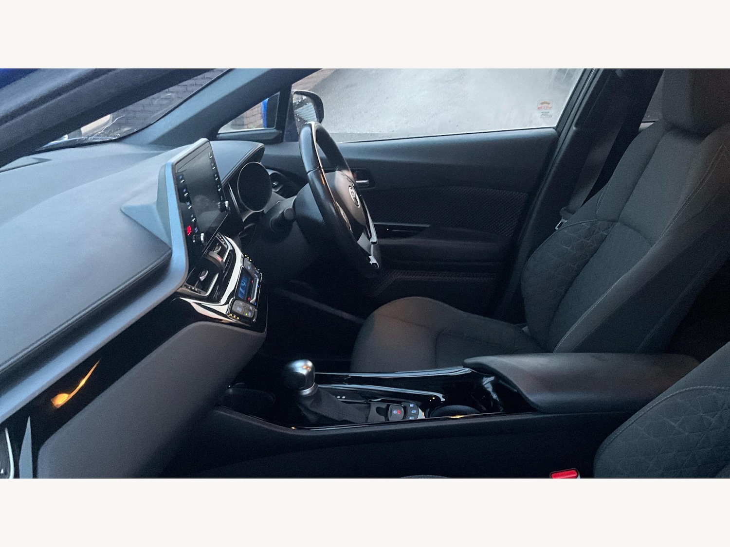 Used Toyota C-HR 2020 for sale - 77131340: Photo 12