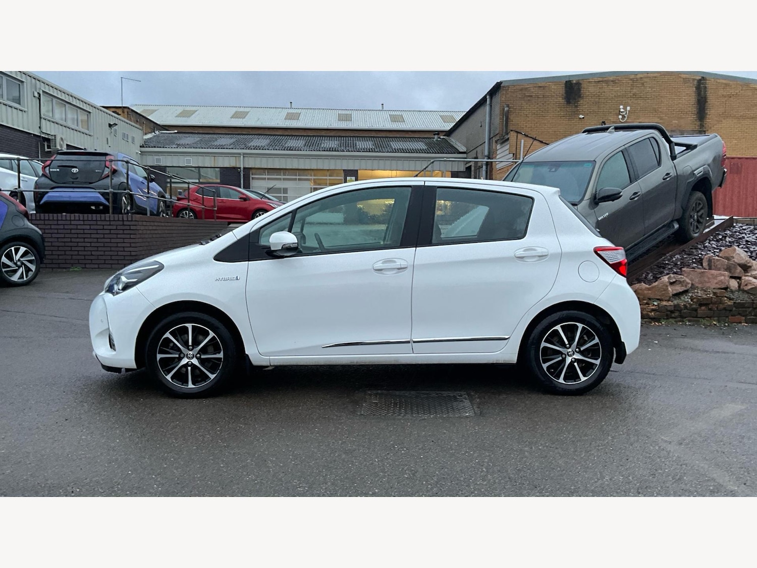 Used Toyota Yaris 2018 for sale - 77331060: Photo 19