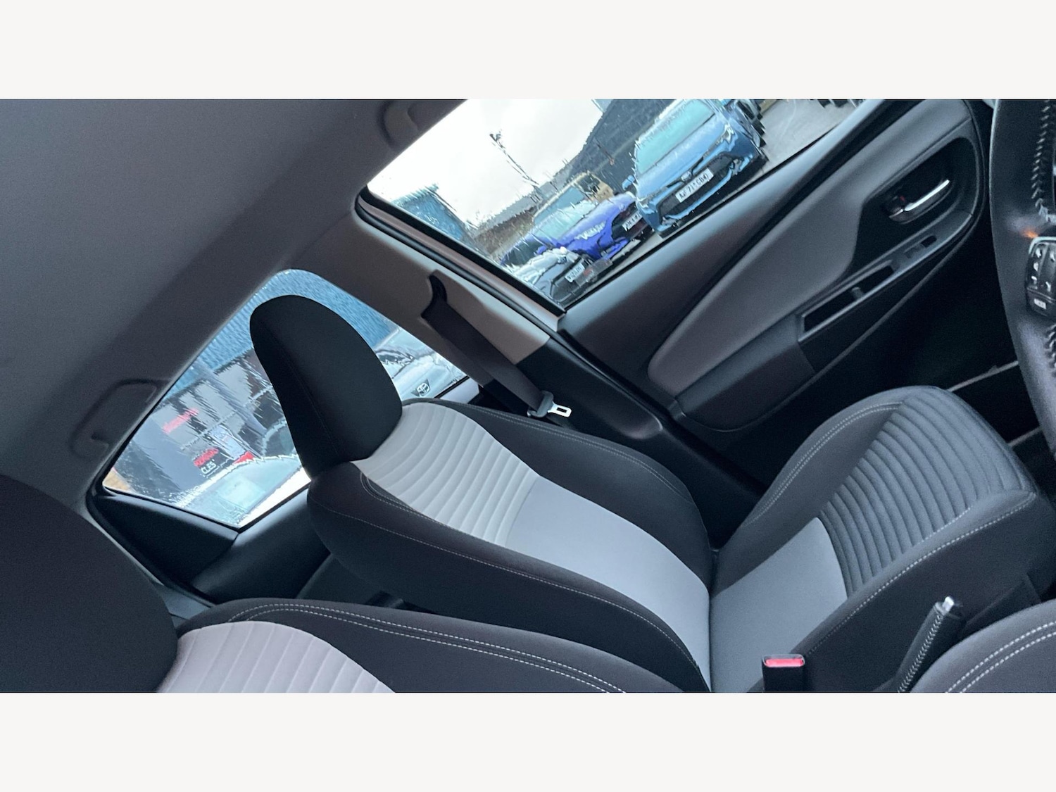 Used Toyota Yaris 2018 for sale - 77331060: Photo 24