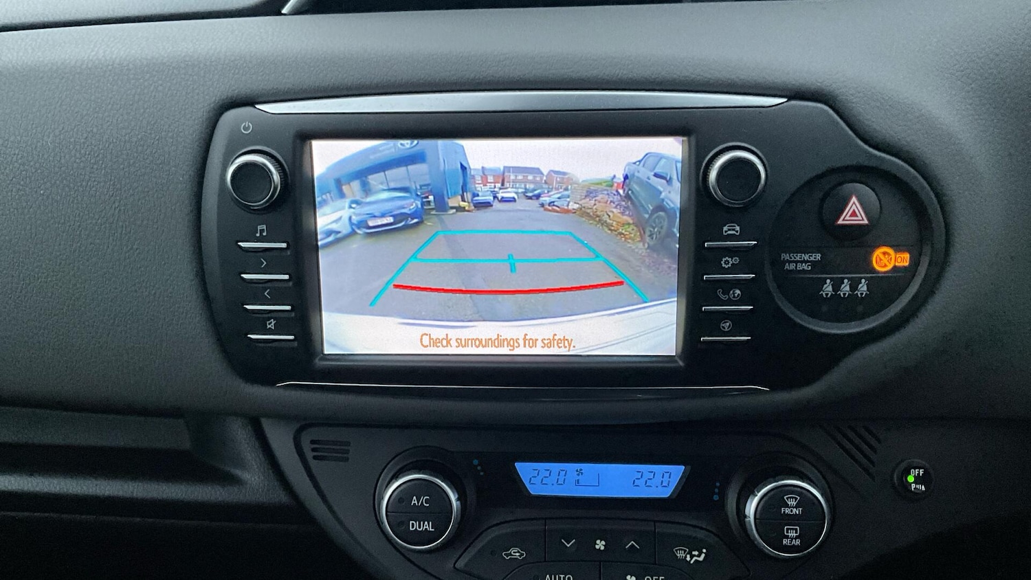 Used Toyota Yaris 2018 for sale - 77331060: Photo 33