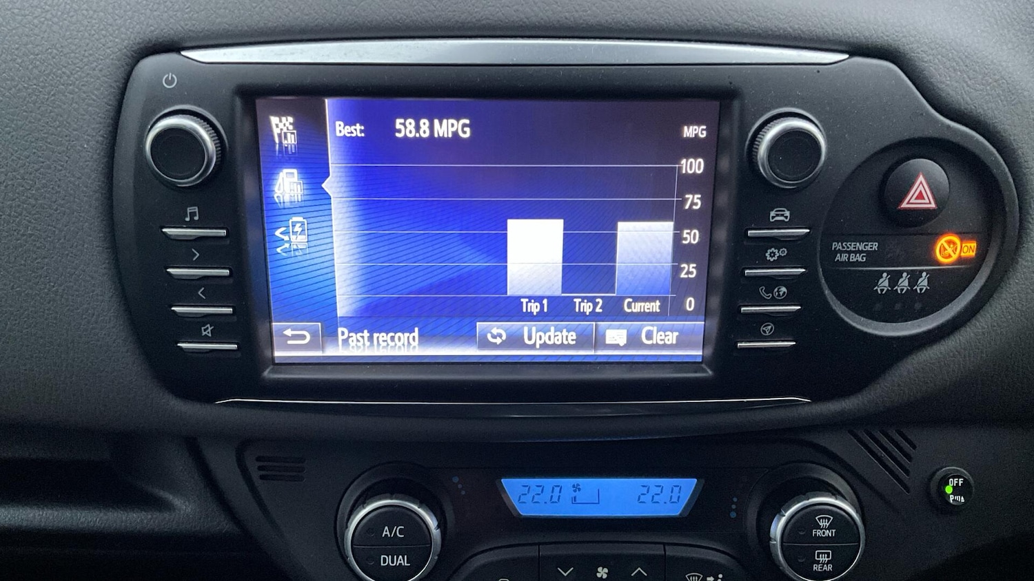 Used Toyota Yaris 2018 for sale - 77331060: Photo 36