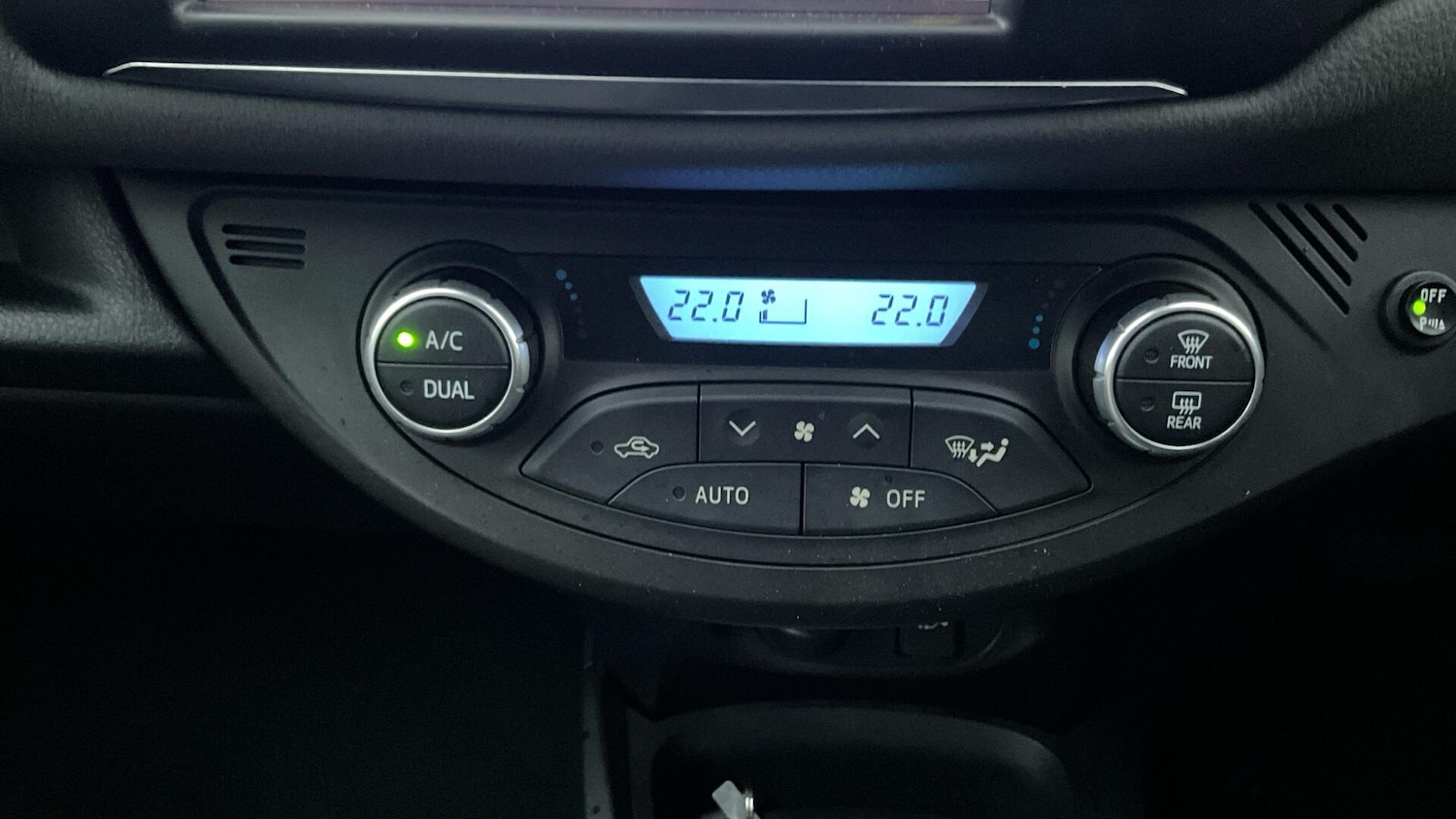 Used Toyota Yaris 2018 for sale - 77331060: Photo 38