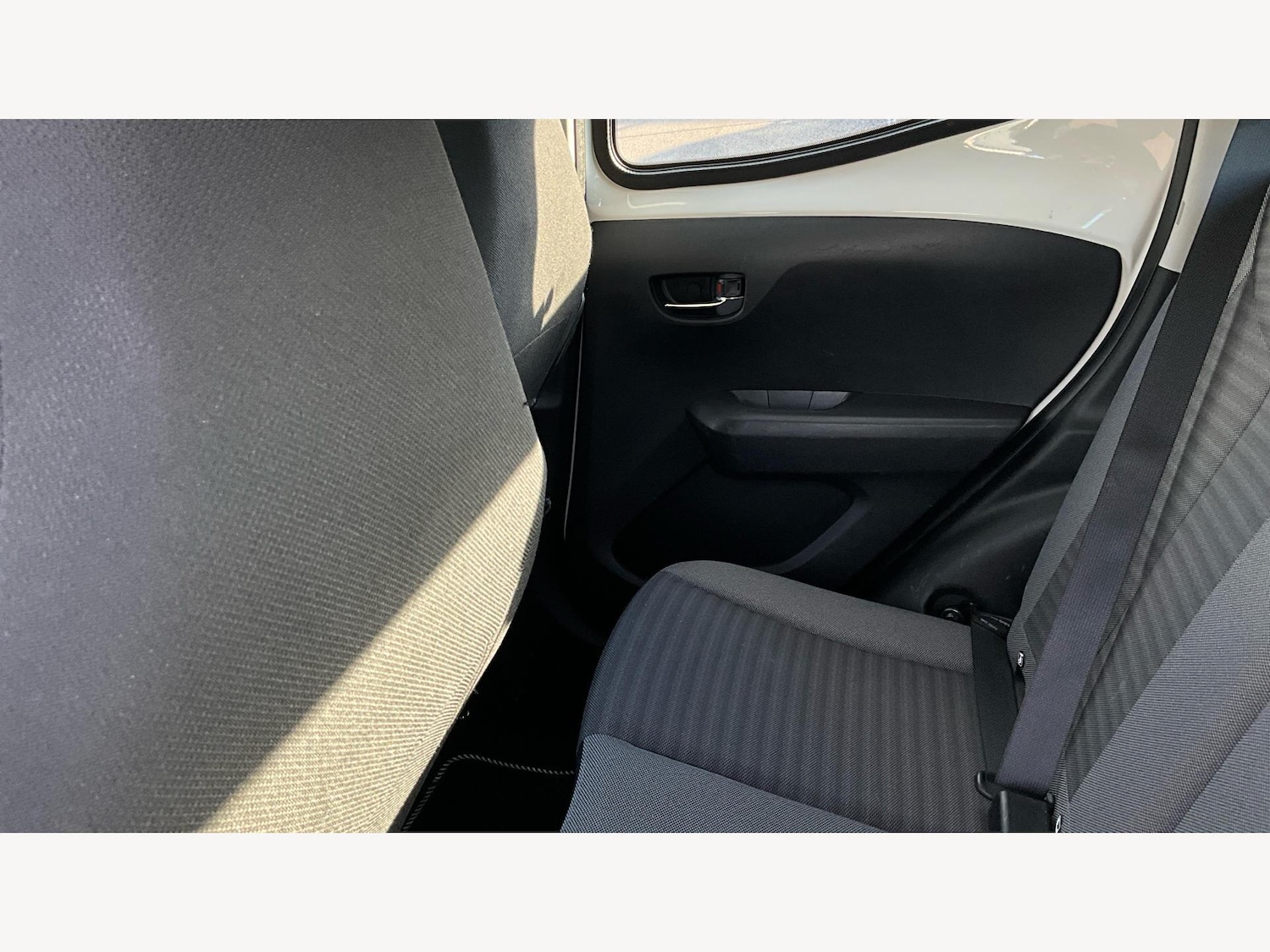 Used Toyota AYGO 2019 for sale - 76041960: Photo 15