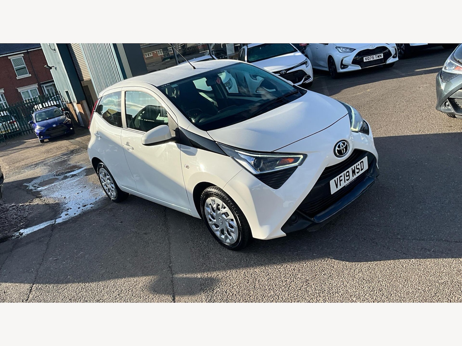Used Toyota AYGO 2019 for sale - 76041960: Photo 43