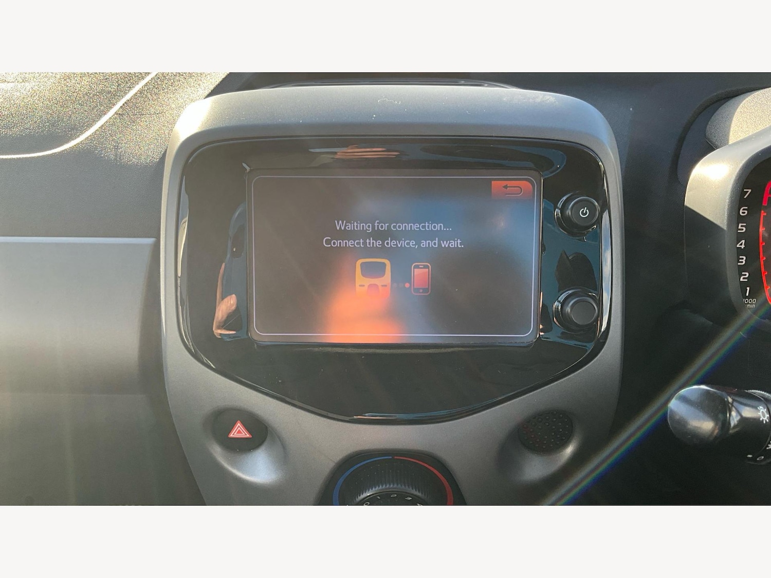 Used Toyota AYGO 2019 for sale - 76041960: Photo 9