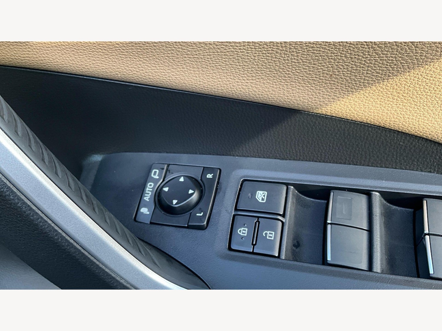 Used Toyota RAV4 for sale - 78147873: Photo 36