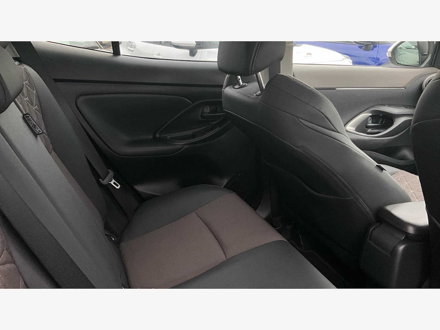Used Toyota Yaris Cross 2022 for sale - 76337733: Photo 14