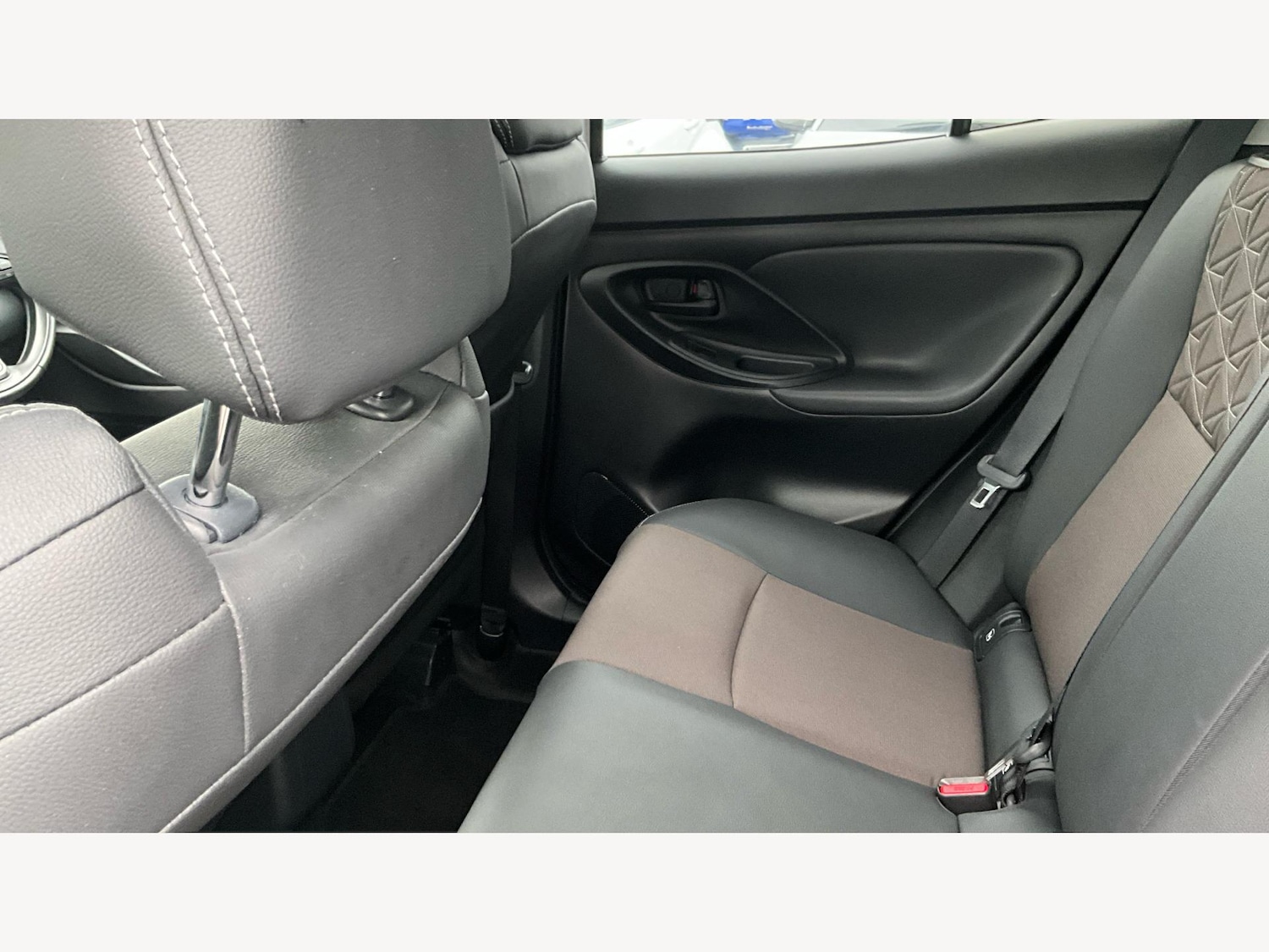 Used Toyota Yaris Cross 2022 for sale - 76337733: Photo 15