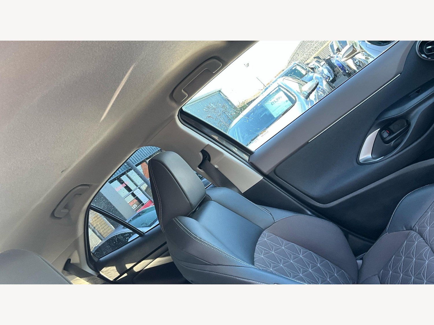 Used Toyota Yaris Cross 2022 for sale - 78100259: Photo 24