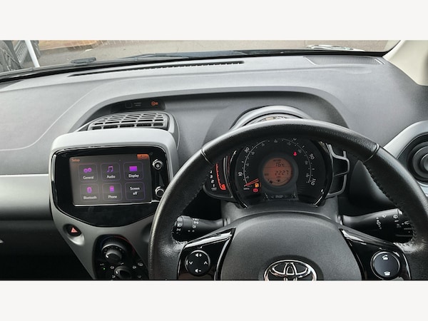 Used Toyota AYGO 2019 for sale - 76269985: Photo 10