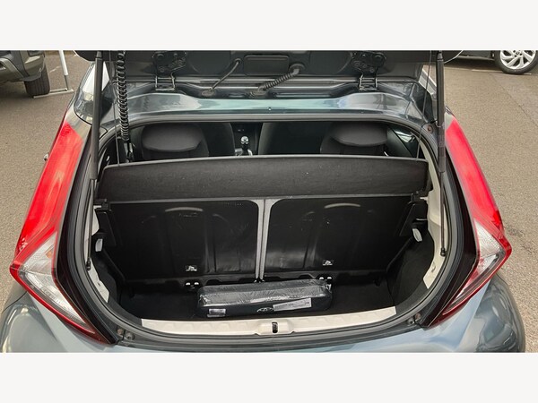 Used Toyota AYGO 2019 for sale - 76269985: Photo 23