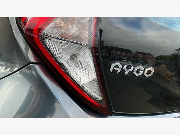 Used Toyota AYGO 2019 for sale - 76269985: Photo 27