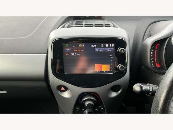 Used Toyota AYGO 2019 for sale - 76269985: Photo 30