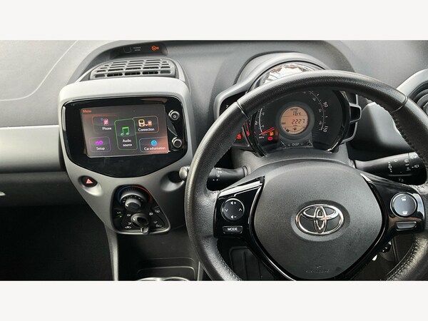 Used Toyota AYGO 2019 for sale - 76269985: Photo 8