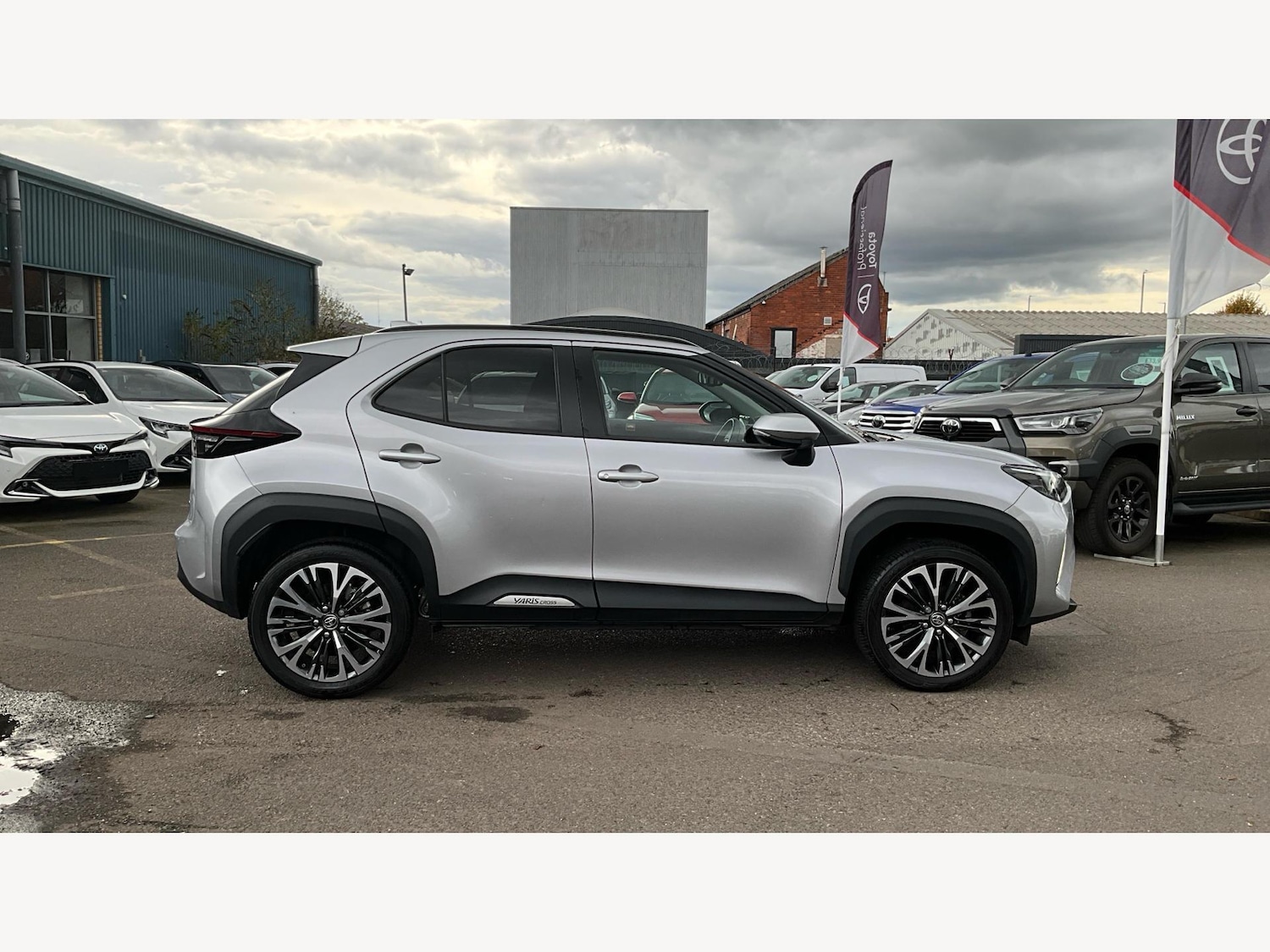 Used Toyota Yaris Cross 2023 for sale - 76538561: Photo 18