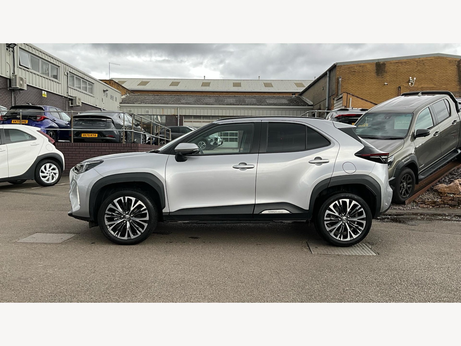 Used Toyota Yaris Cross 2023 for sale - 76538561: Photo 19