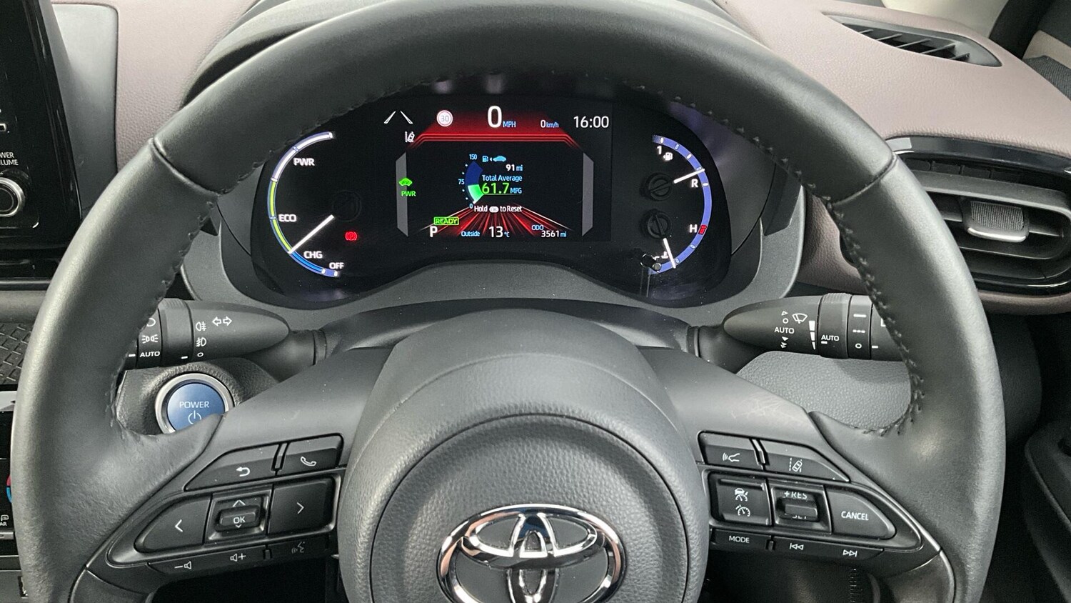 Used Toyota Yaris Cross 2023 for sale - 76538561: Photo 41