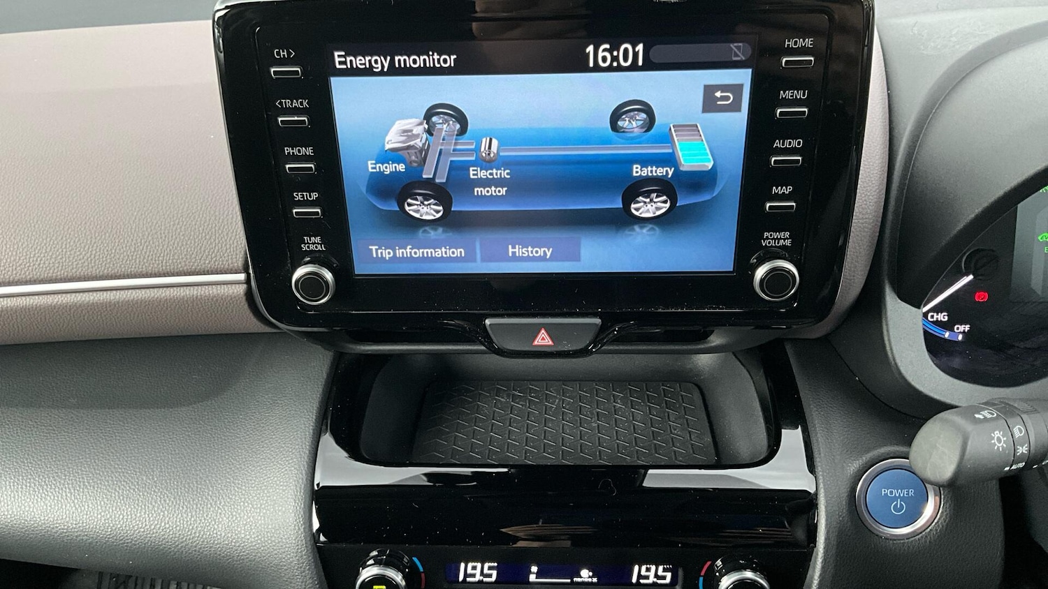 Used Toyota Yaris Cross 2023 for sale - 76538561: Photo 53