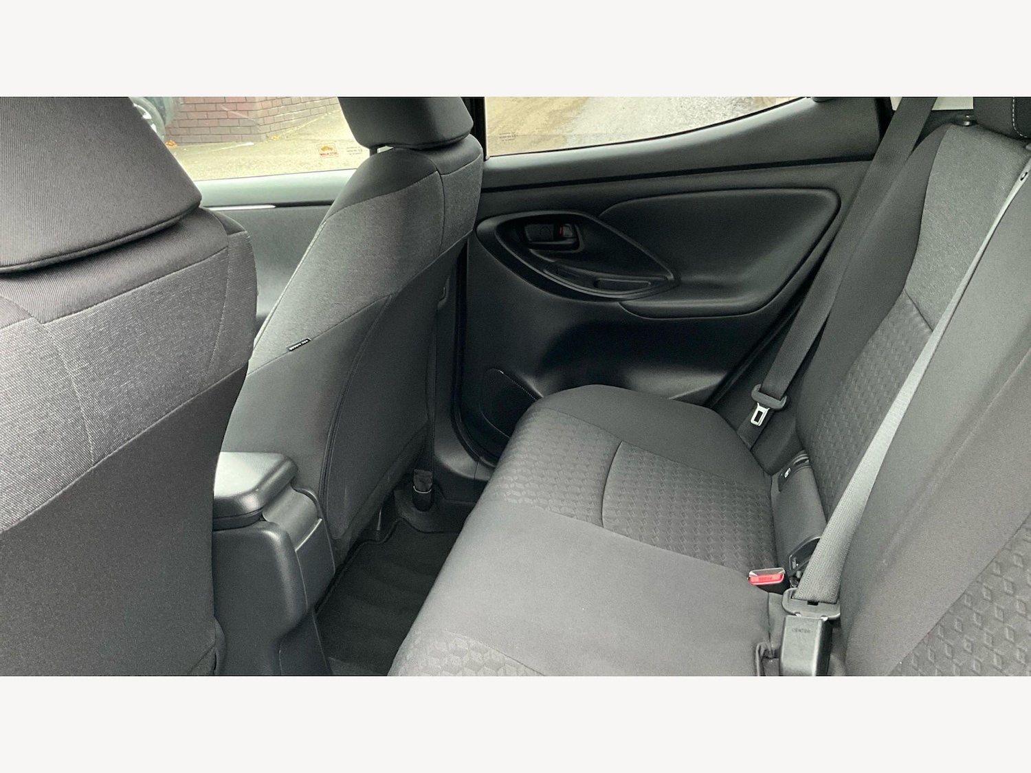 Used Toyota Yaris 2023 for sale - 78100290: Photo 15