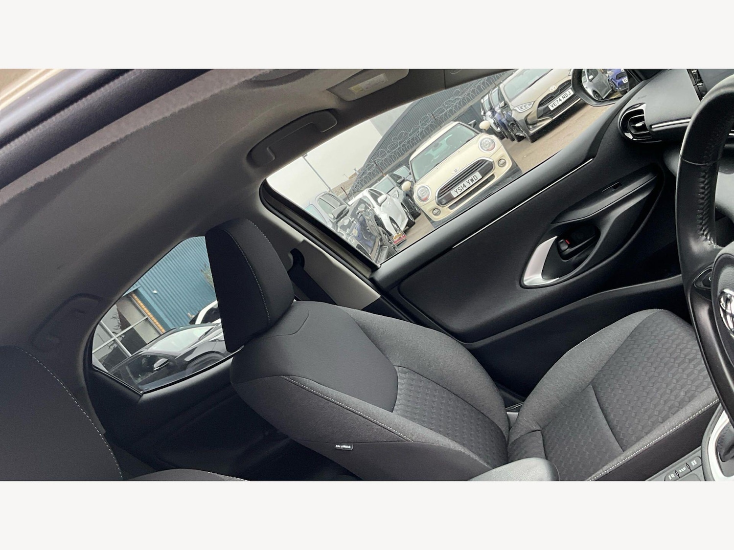 Used Toyota Yaris 2023 for sale - 78100290: Photo 24