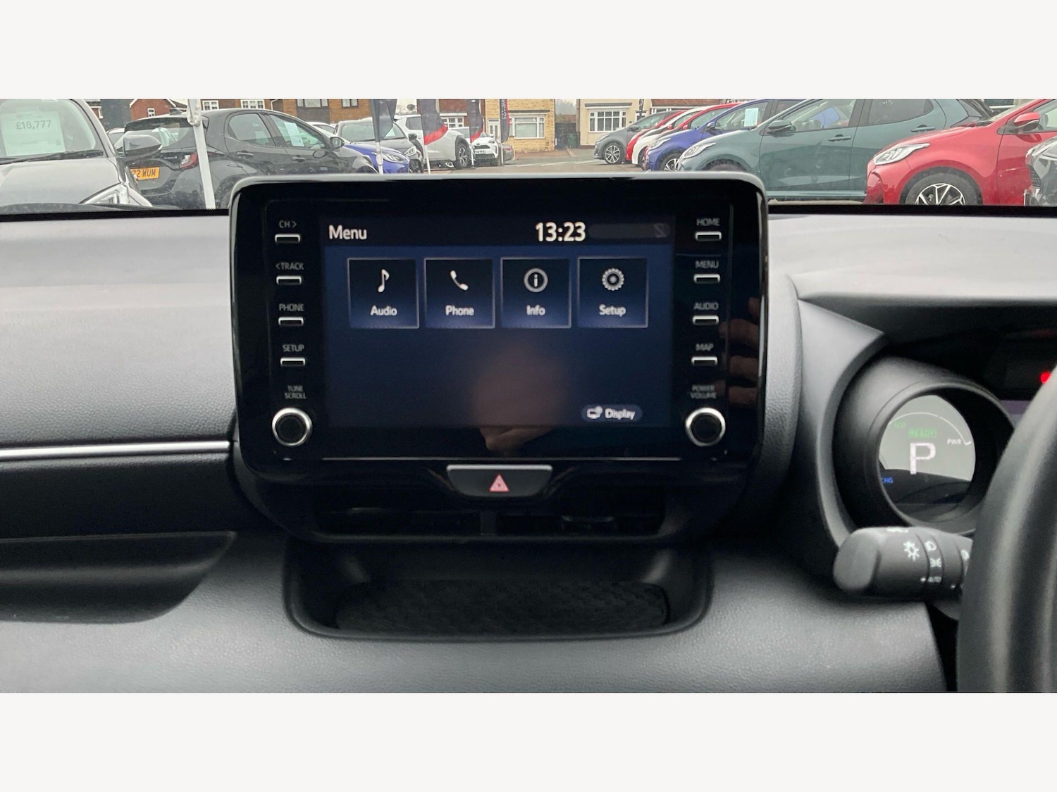 Used Toyota Yaris 2023 for sale - 78100290: Photo 31