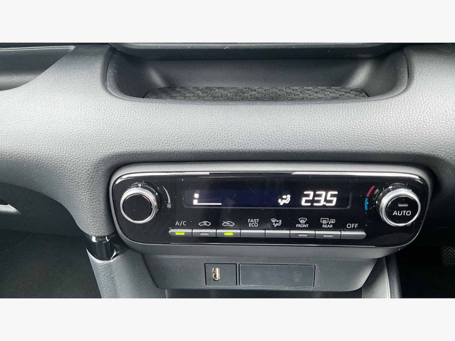 Used Toyota Yaris 2023 for sale - 78100290: Photo 34