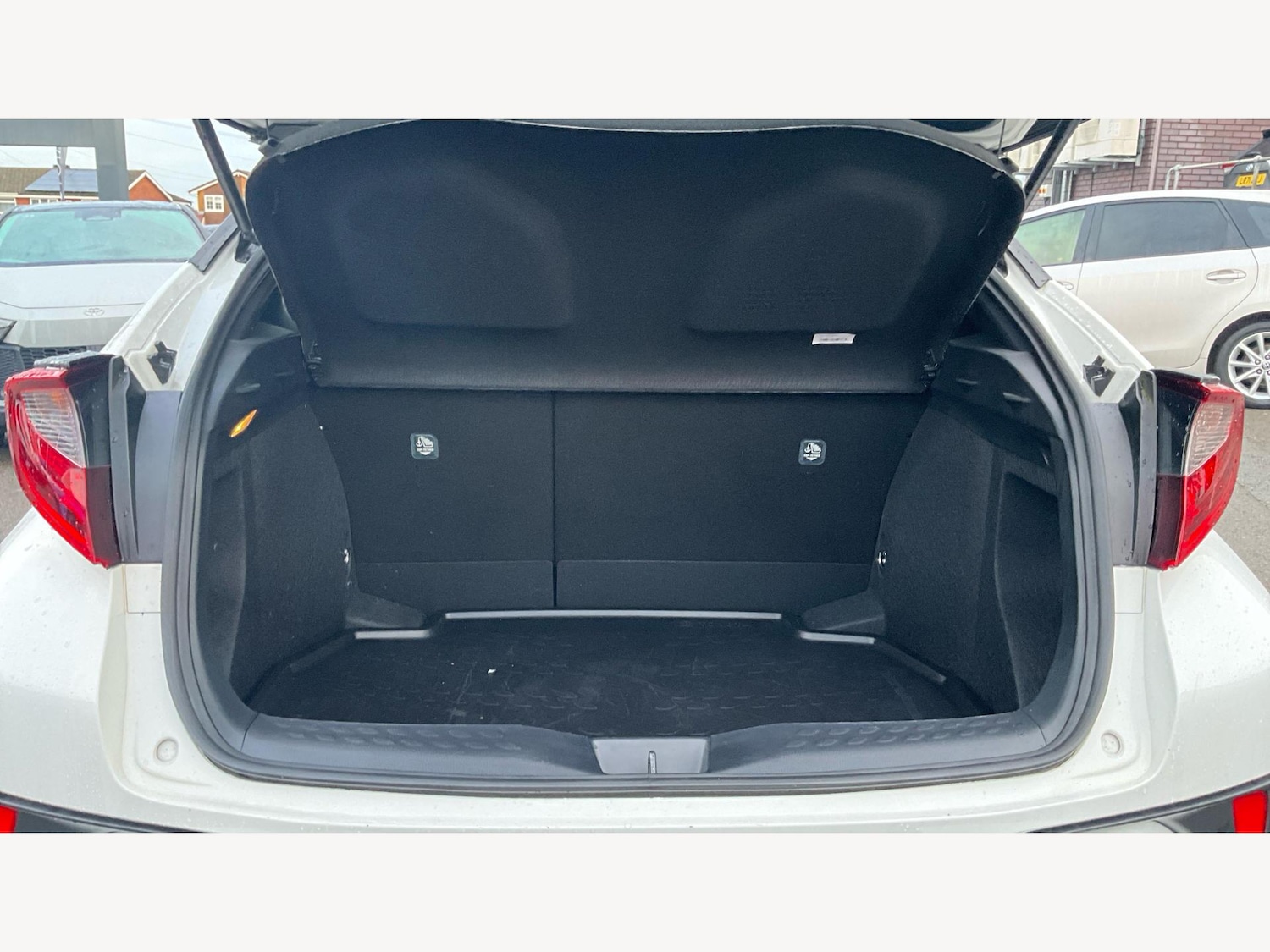 Used Toyota C-HR for sale - 77238326: Photo 16